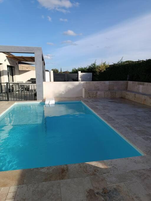 Charmant Studio Avec Piscine Villemoustaussou Kültér fotó